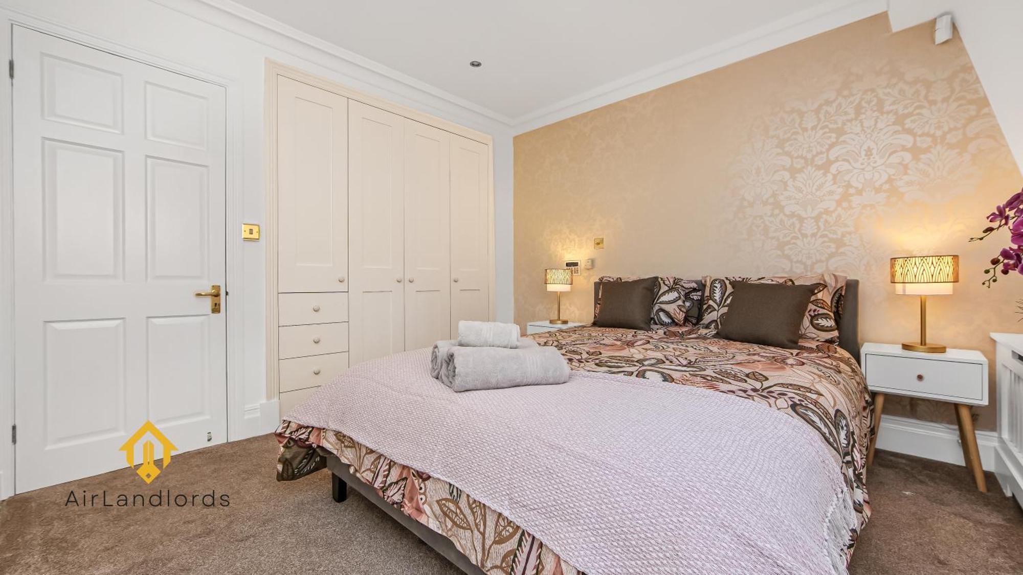Exceptional 4 Bedroom House Paddington Station! London Exterior photo